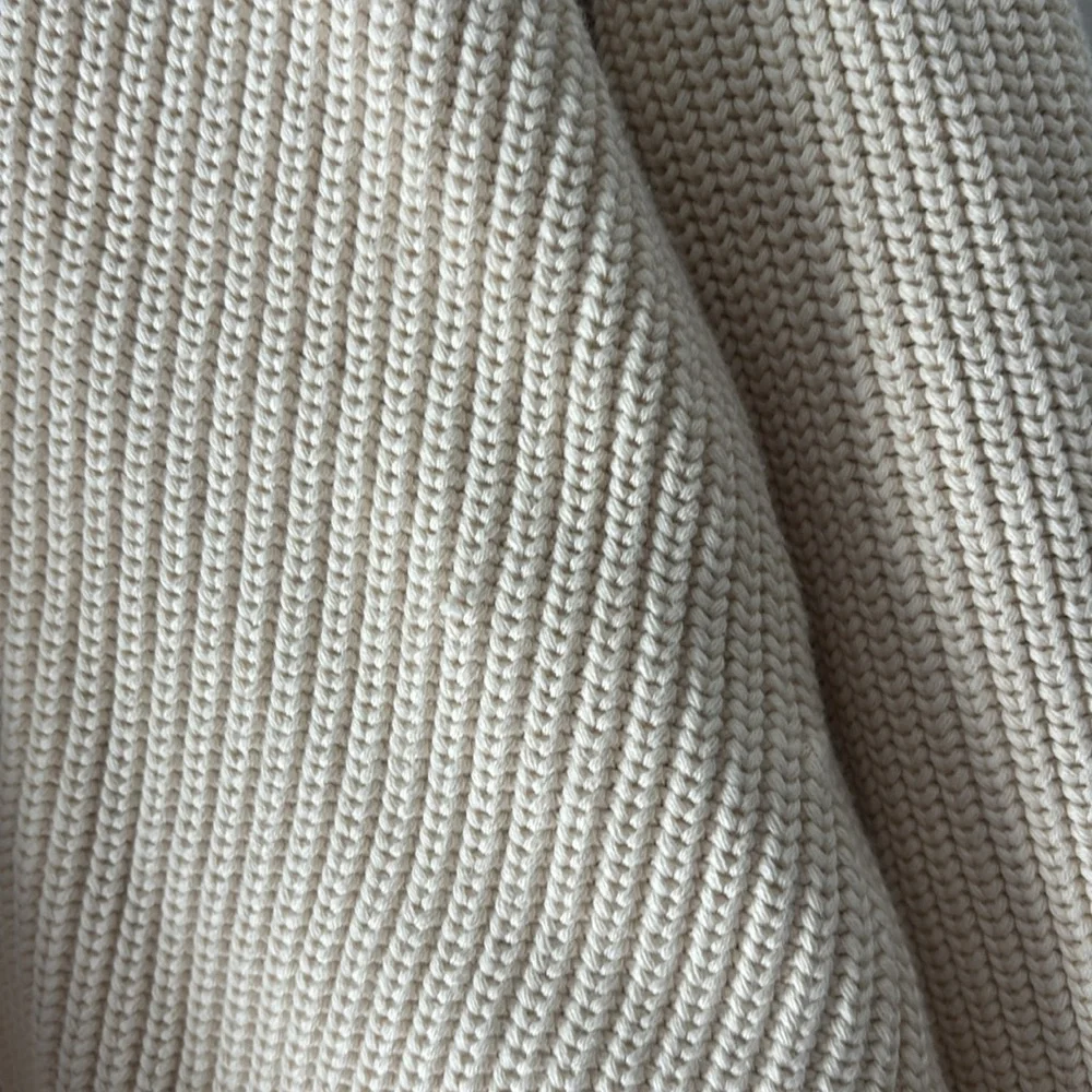 & Other Stories Cream V-Neck Ribbed Collared Cotton Sweater - Picture 3 of 6